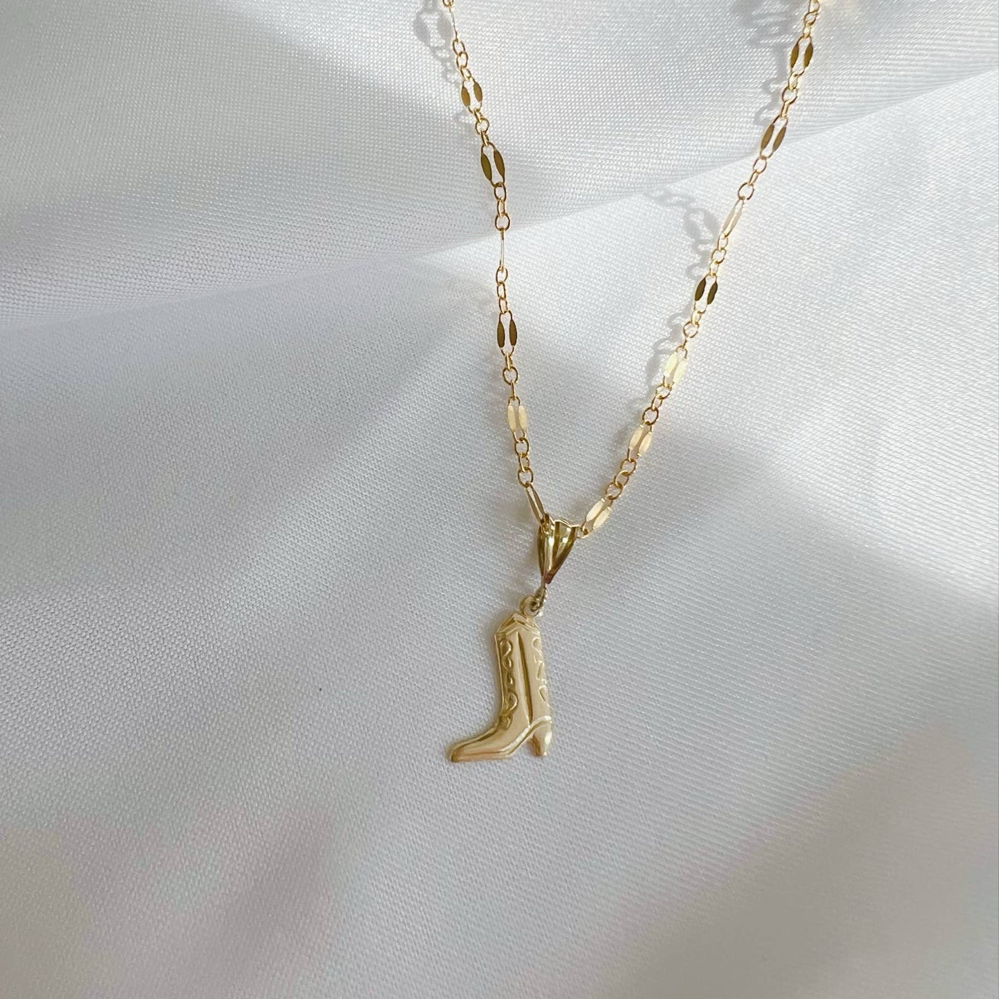 The Boot Necklace